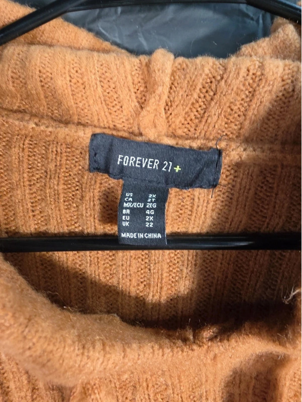 Sweatshirt - Picture 2 of 3